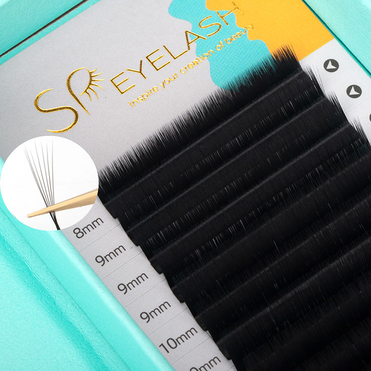 Cómo usar las pestañas postizas YY y Clover para lograr un maquillaje de ojos llamativo y llamativo.